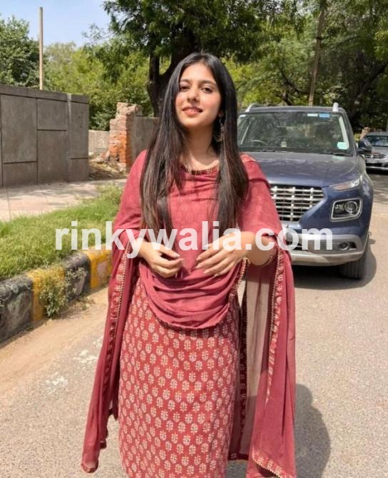 Call Girls in Bandra